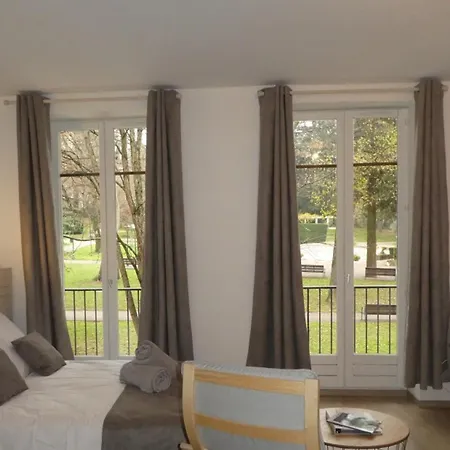 Confortable A Avec Balcon Et Wifi - Fr-1-555-113 * Εξ Λε Μπαν